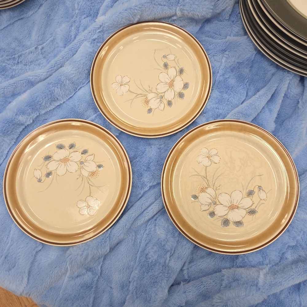 3 Hearthside Water Colors Japan Vintage Salad Plates 7 7/8"